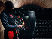 Carica l'immagine nel visualizzatore di Gallery, G.H. Mumm Grand Cordon Champagne, Vitigno Pinot Noir, 12% Vol., 75 Cl