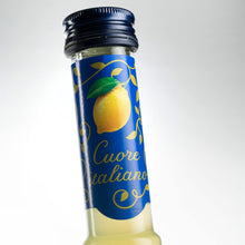 Carica l'immagine nel visualizzatore di Gallery, Limoncé, Limoncello naturale da limoni Siciliani 100%, senza coloranti e aromi artificiali - 1 bottiglia da 500 ml