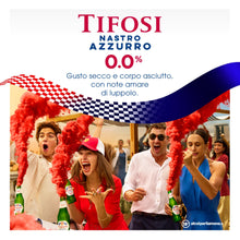 Carica l'immagine nel visualizzatore di Gallery, Peroni Nastro Azzurro 0.0 Edizione Speciale Tifosi Birra Analcolica Premium Lager, Cassa Birra con 12 Birre in Bottiglia da 33 cl, 3.96 L, Gusto Secco e Rinfrescante, Zero Alcol
