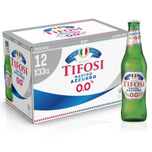 Carica l'immagine nel visualizzatore di Gallery, Peroni Nastro Azzurro 0.0 Edizione Speciale Tifosi Birra Analcolica Premium Lager, Cassa Birra con 12 Birre in Bottiglia da 33 cl, 3.96 L, Gusto Secco e Rinfrescante, Zero Alcol