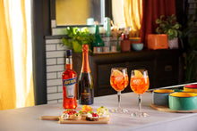 Carica l'immagine nel visualizzatore di Gallery, Aperol Aperitivo - 700 ml