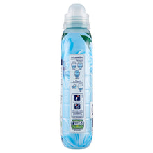 Carica l'immagine nel visualizzatore di Gallery, Coccolino Ammorbidente Concentrato Sandalo e Caprifoglio, Ammorbidente Lavatrice Intense Care con Tecnologia Pro-Fibre, Formato Fino a 336 Lavaggi, 8 Pezzi da 980 ml