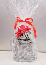 Carica l'immagine nel visualizzatore di Gallery, Idea Regalo - Eau De Parfum Dune 50Ml - Pochette Colore Argento Con Brillantini