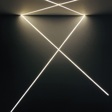 Carica l'immagine nel visualizzatore di Gallery, - Profilo LED Con Cartongesso 2Mt - Integrato in Lastra Di Cartongesso Di Spesso