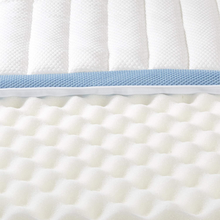 Carica l'immagine nel visualizzatore di Gallery, 7-Zone-Air-Memory-Foam-Mattress-Topper - 80 X 190 Cm