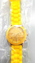 Carica l'immagine nel visualizzatore di Gallery, OrologiO da polso in gelatin al quarzo cinturino in silicone di moda Uom.Do.rag