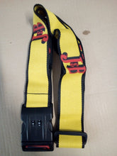 Carica l&#39;immagine nel visualizzatore di Gallery, j &amp; b whisky gadget per borsa viaggio lucchetto-cigna-targhetta nominativa con custodia da regalo
