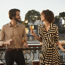 Carica l&#39;immagine nel visualizzatore di Gallery, Disaronno Amaretto Liquore Alle Mandorle - 700 ml
