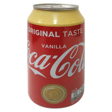 Carica l&#39;immagine nel visualizzatore di Gallery, Coca Cola Vaniglia 330 ml/vassoio 24 lattine
