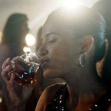 Carica l'immagine nel visualizzatore di Gallery, Vecchia Romagna Classica 70cl – Brandy
