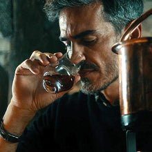 Carica l'immagine nel visualizzatore di Gallery, Vecchia Romagna Classica 70cl – Brandy
