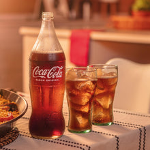 Carica l&#39;immagine nel visualizzatore di Gallery, Coca-Cola BOTTO ORIGINALE COLA Soda - 1 L.
