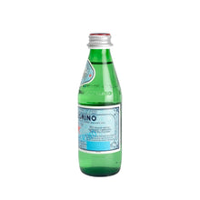 Carica l&#39;immagine nel visualizzatore di Gallery, SAN PELLEGRINO ACQUA Frizzante 0.250 lt. vetro a perdere - Scatole da 24 bottiglie

