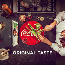 Carica l&#39;immagine nel visualizzatore di Gallery, Coca-Cola Original Taste – 1 Bottiglia da 1 L,x 5bottiglie  Tutto il Gusto Originale di Coca-Cola, in Bottiglia di Vetro 100% riciclabile, Bevanda Analcolica
