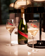 Carica l&#39;immagine nel visualizzatore di Gallery, G.H. Mumm Grand Cordon Champagne, Vitigno Pinot Noir, 12% Vol., 75 Cl
