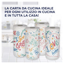 Carica l&#39;immagine nel visualizzatore di Gallery, Scottex Casa Family, Carta Da Cucina, Morbida e Resistente, Ultra assorbente, Con Carta certificata FSC, 32 Rotoli
