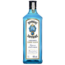 Carica l'immagine nel visualizzatore di Gallery, Bombay Sapphire Premium Distilled London Dry Gin, Vol. 40%, 100cl / 1L, infuso a vapore con 10 botanical esotici selezionati con cura
