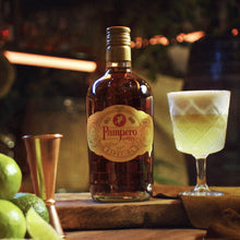 Carica l&#39;immagine nel visualizzatore di Gallery, Pampero Rum Especial - 700 ml
