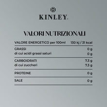Carica l&#39;immagine nel visualizzatore di Gallery, Kinley Tonic Water, Acqua Tonica con note di Limone, Lime e Lemongrass, Adatta alla Mixology, Per Drink Rinfrescanti e dal Sapore Inconfondibile, Bevanda Analcolica - 24 Bottiglie in Vetro da 200 ml
