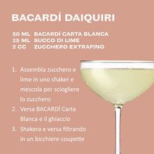 Carica l&#39;immagine nel visualizzatore di Gallery, BACARDÍ Carta Blanca White Rum, iconico rum bianco dei Caraibi, ideale per i cocktail, Vol. 37,5%, 100 cl / 1 L
