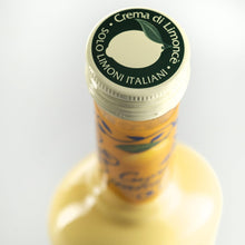 Carica l&#39;immagine nel visualizzatore di Gallery, LIMONCE&#39; Crema di Limoncè, Liquore al Limone Con Crema di Latte Fresco, 17% vol, Bottiglia da 500ml
