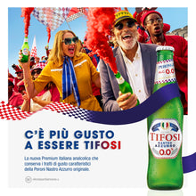 Carica l&#39;immagine nel visualizzatore di Gallery, Peroni Nastro Azzurro 0.0 Edizione Speciale Tifosi Birra Analcolica Premium Lager, Cassa Birra con 12 Birre in Bottiglia da 33 cl, 3.96 L, Gusto Secco e Rinfrescante, Zero Alcol
