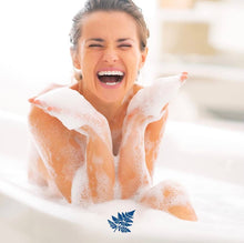 Carica l&#39;immagine nel visualizzatore di Gallery, Felce Azzurra - Bagnodoccia Sali Marini, Profumo Rigenerante, Idrata la Pelle - 650 ml, 650 millilitro, 1
