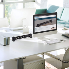 Carica l&#39;immagine nel visualizzatore di Gallery, 61905 Multipresa 4 Posti Polivalenti, Schuko + 10/16 A, Con 3 USB 3.4 A, Con Sup
