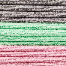 Carica l&#39;immagine nel visualizzatore di Gallery, I Panni in Microfibra Sono Morbidi E Non Abrasivi
