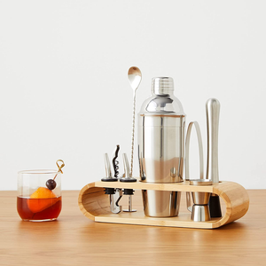 , Set Di 10 Strumenti Da Bar in Acciaio Inox Con Stand in Bambù