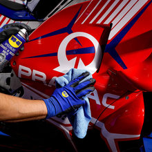 Carica l&#39;immagine nel visualizzatore di Gallery, Lucidante Al Silicone  Specialist Moto, Facile Da Applicare Senza Bisogno Di Luc
