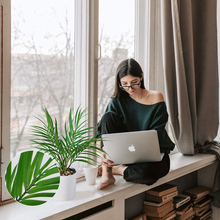 Carica l&#39;immagine nel visualizzatore di Gallery, Artificial Plants 40cm Monstera / Snake Plant / Areca Palm
