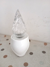 Carica l&#39;immagine nel visualizzatore di Gallery, Handmade Flower Pot in Porcelain Height 20 CM for Wall or Ground
