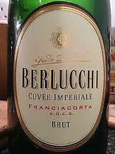 Carica l&#39;immagine nel visualizzatore di Gallery, Franciacorta DOCG Cuveè Imperiale Brut D.O.C.G.Berlucchi 75cl MATURAZIONE 18MS
