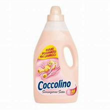 Carica l&#39;immagine nel visualizzatore di Gallery, Coccolino Ammorbidente SENSAZIONE DI SETA - 4000 ml  4 LITRI 44 LAVAGGI
