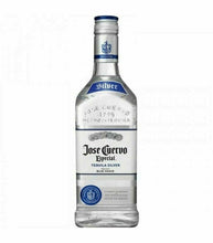 Carica l'immagine nel visualizzatore di Gallery, TEQUILA jose CUERVO SILVER LT. 1 +2 bicchieri averna omaggio
